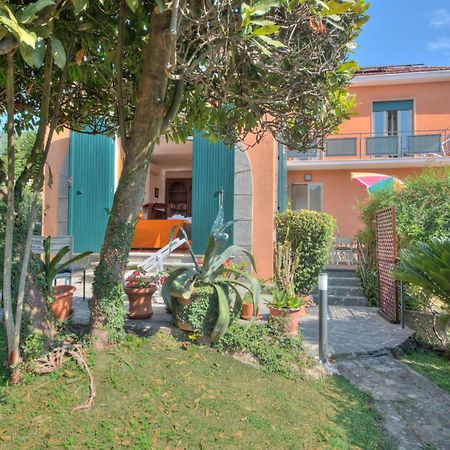 Nel Verde Rapallo Bagian luar foto