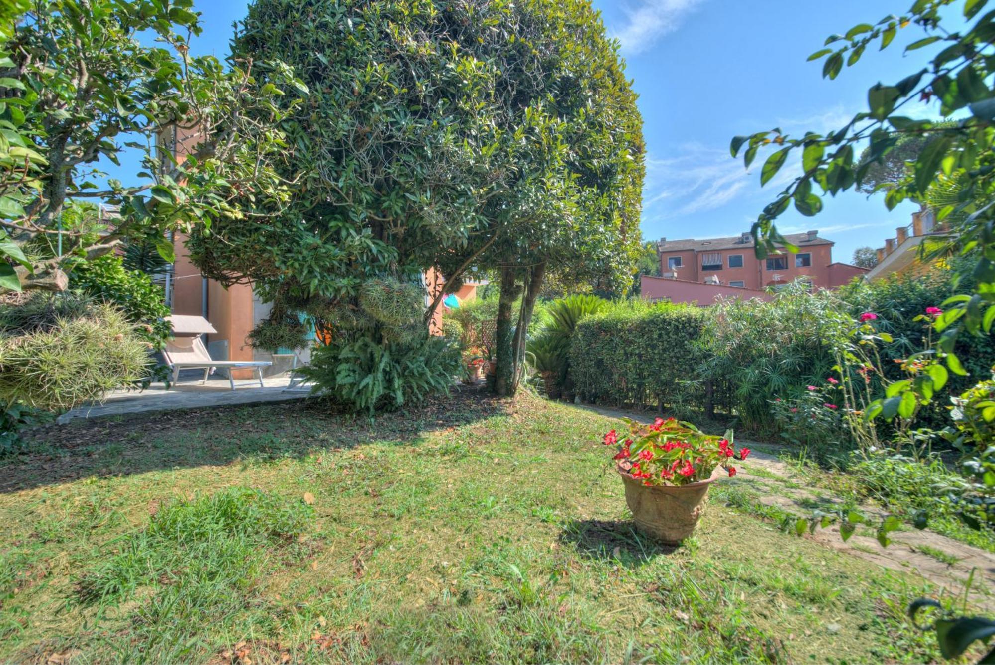 Nel Verde Rapallo Bagian luar foto